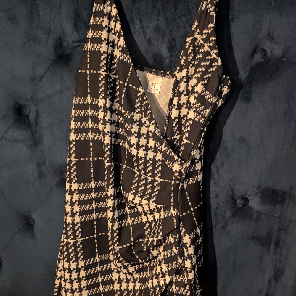 Elegant Black and White Checkered Dress